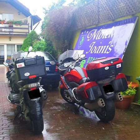 Motel Ioanis Mindruloc Экстерьер фото